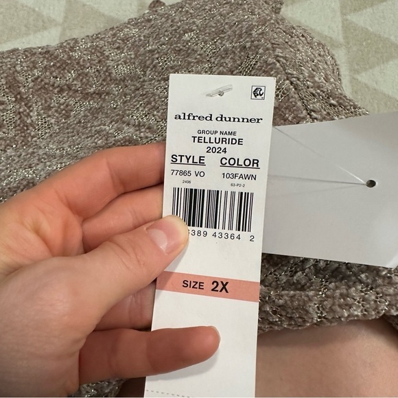 Alfred Dunner
Plus Size Telluride Metallic Cheetah Textured Sweater - Picture 4 of 4